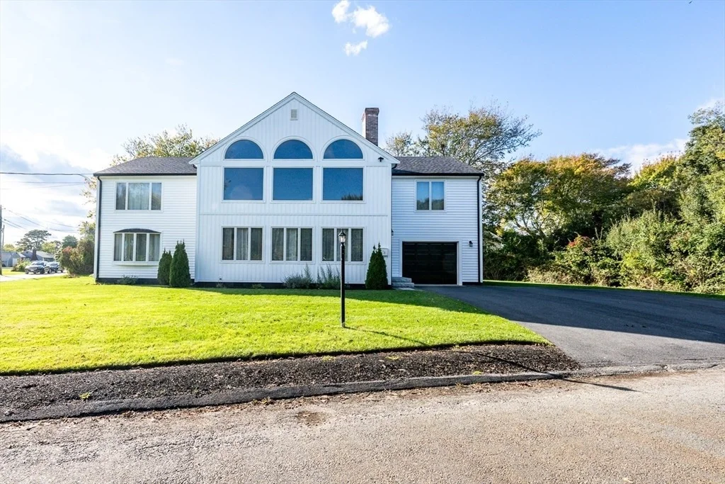 Photo of 33 Island View Rd