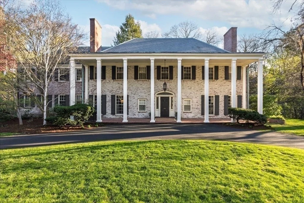 Photo of 300 Warren St.