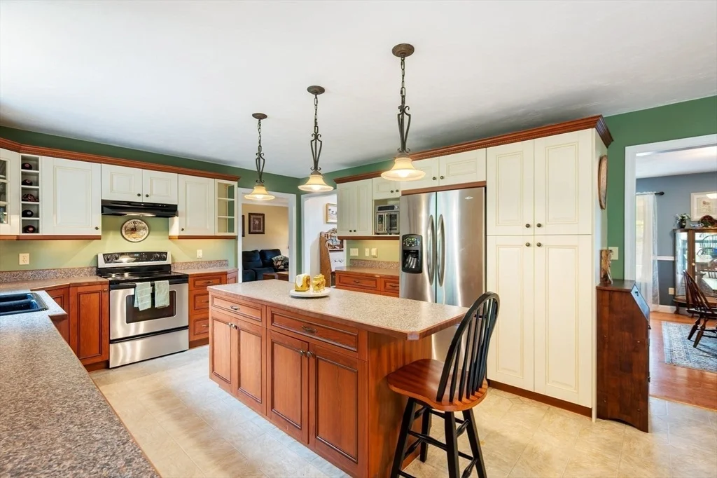 Photo of 91 Brookside Dr