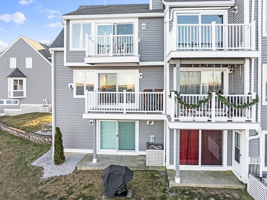 Photo of Unit 4413 at 700 Shore Dr