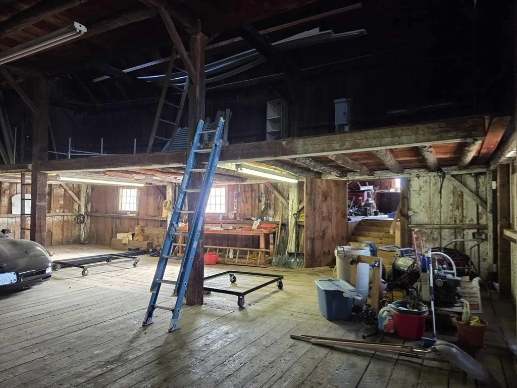 Photo of 143 Pine Hill Rd