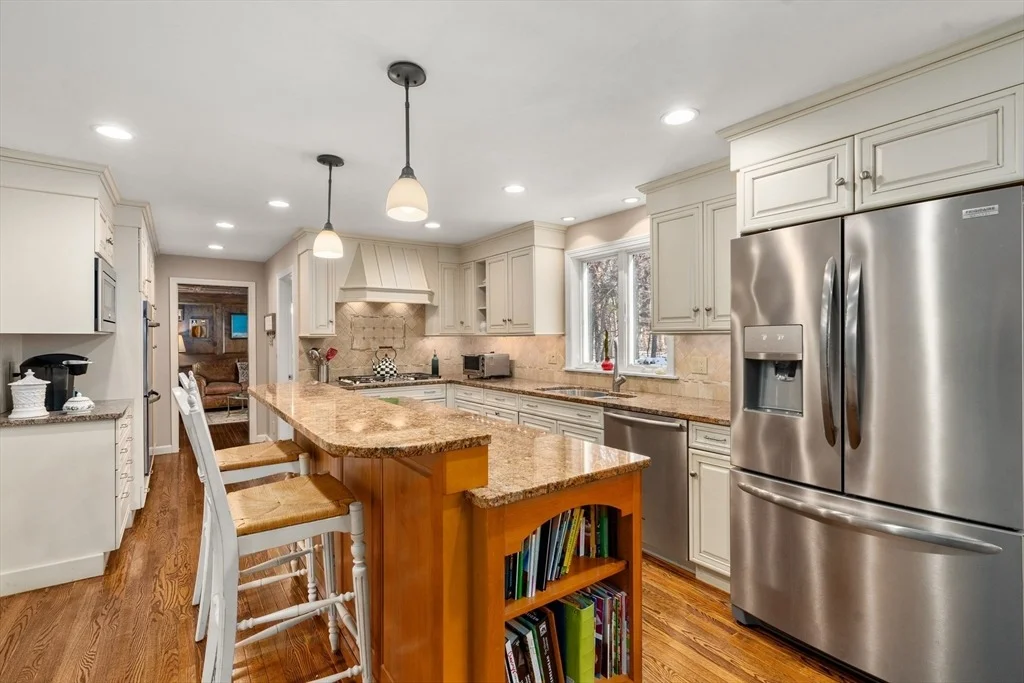 Photo of 23 Algonquin Road