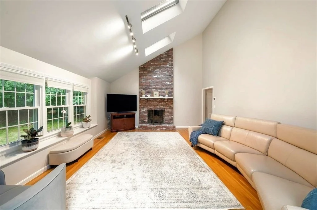 Photo of 14 Dotty Ann Dr