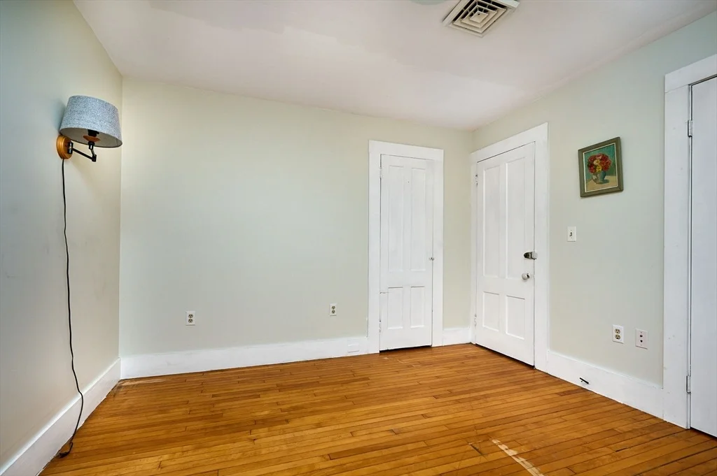 Photo of 14 River Street