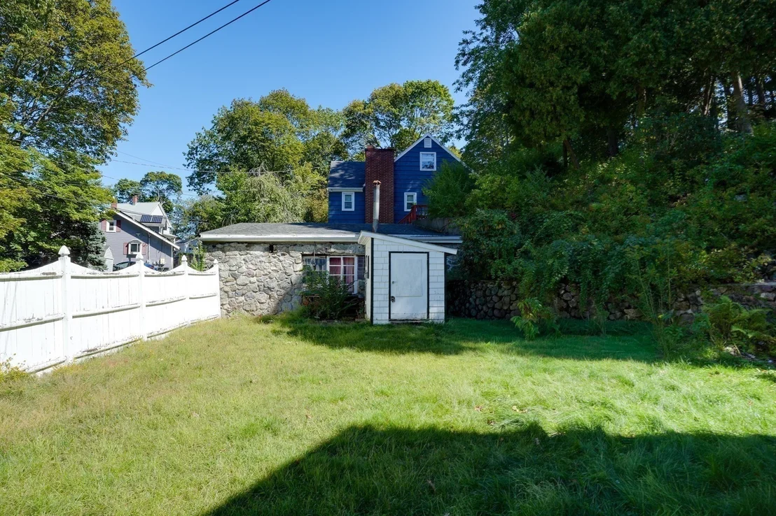 Photo of 1 Wakefield Avenue