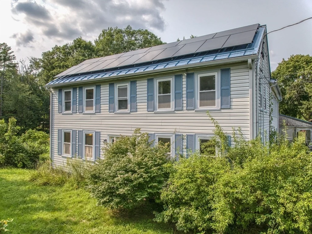 Photo of 691 River St
