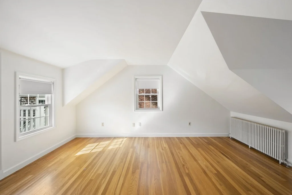 Photo of 19 Lantern Ln