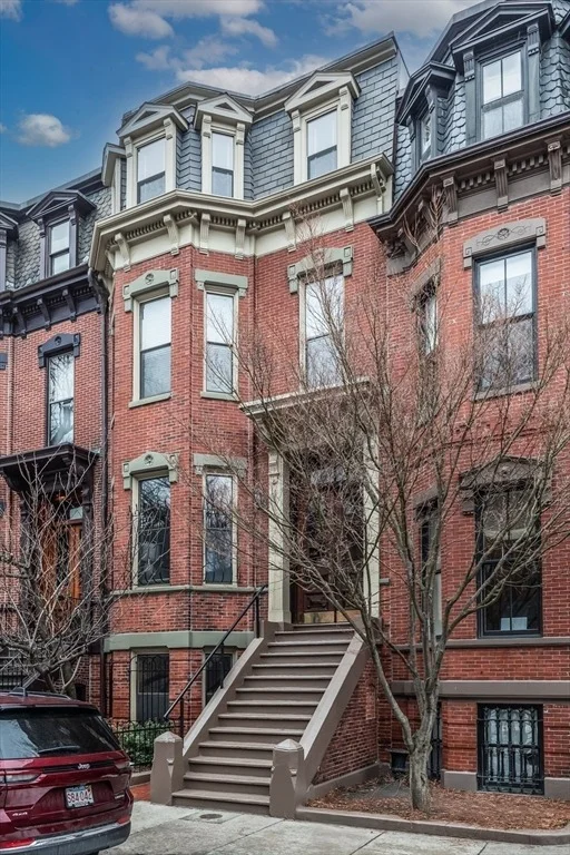 Photo of Unit 2 at 23 Braddock Park