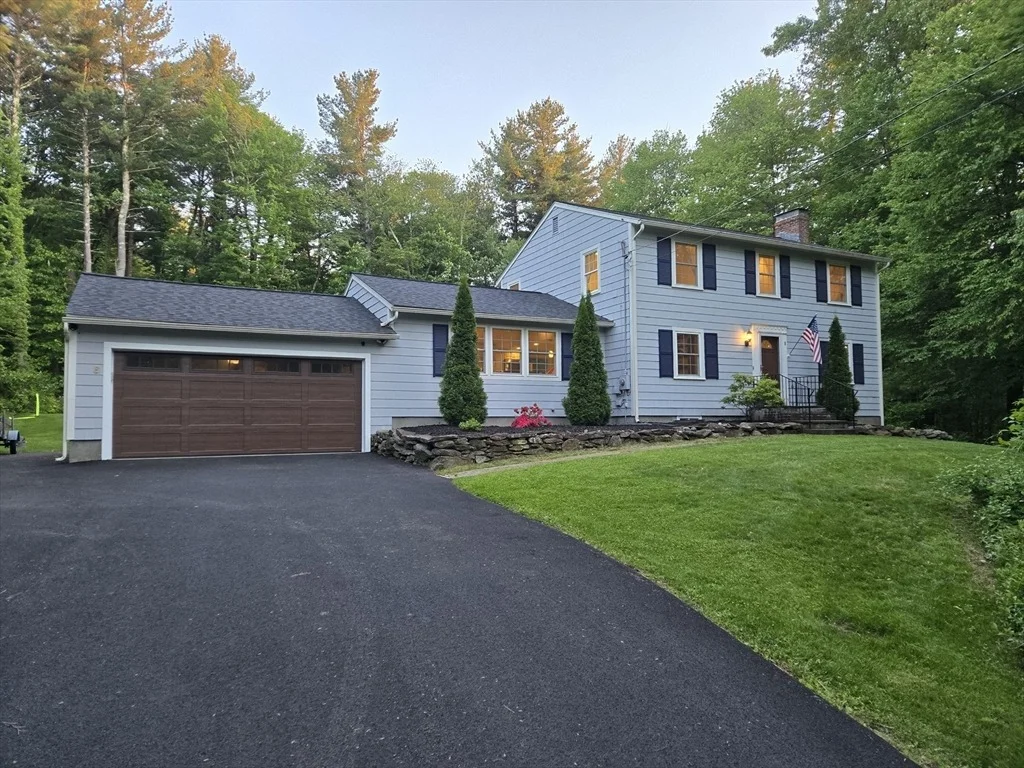 Photo of 8 Park Ln