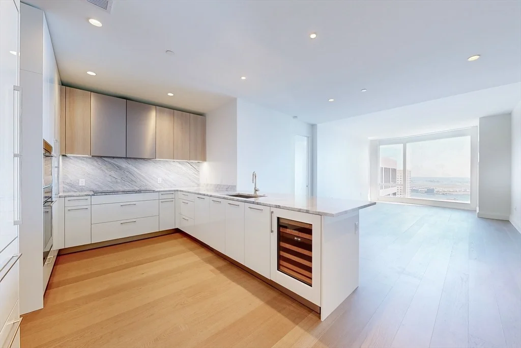 Photo of Unit 5609 at 240 Devonshire Street