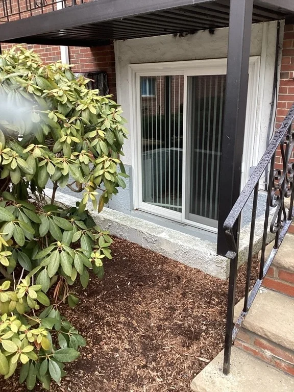 Photo of Unit 403 at 80 Walnut St