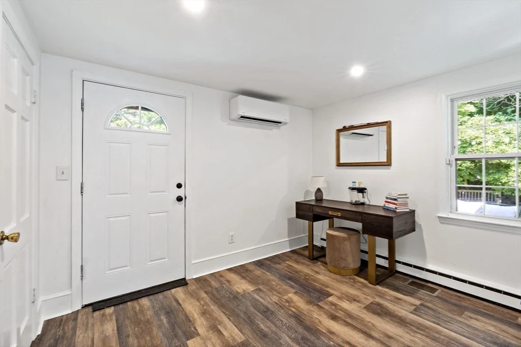Photo of 80 Briggs Ln