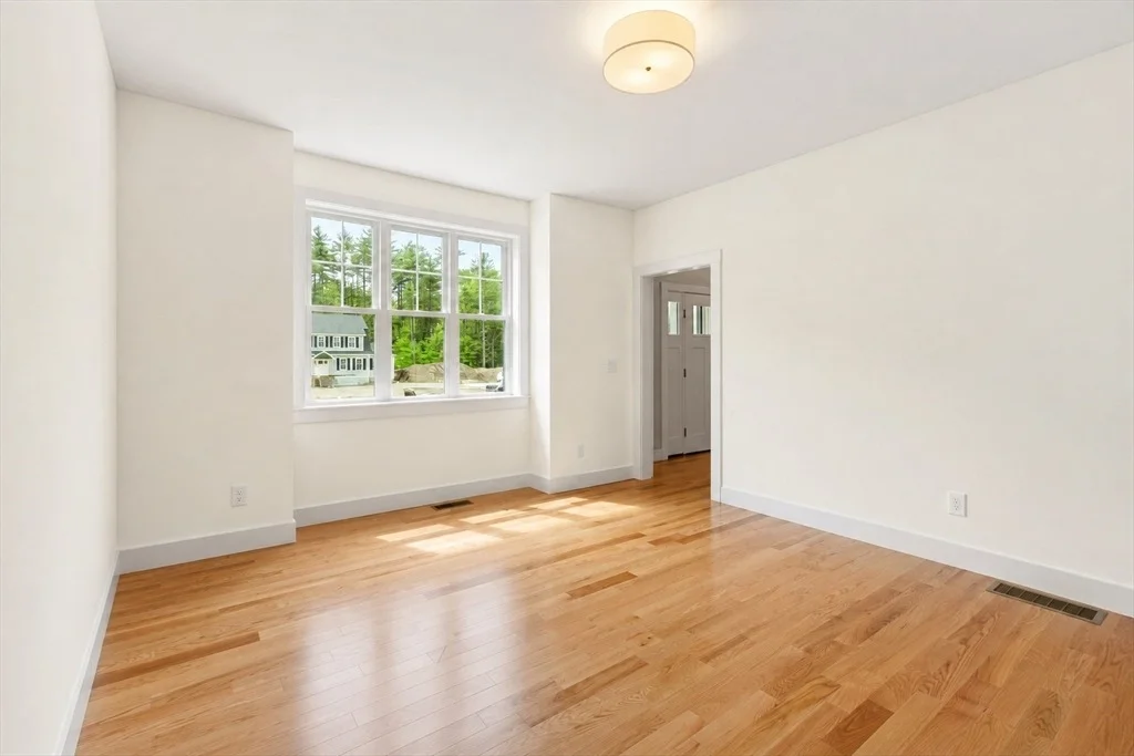 Photo of 15 Unkety Brook Way