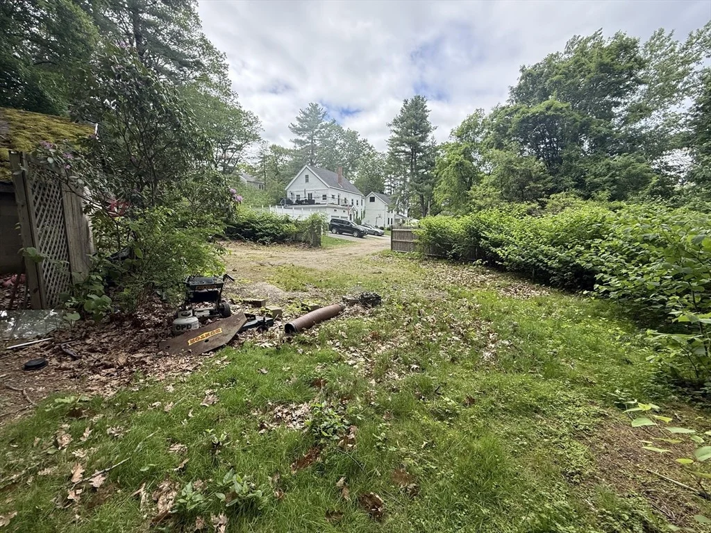Photo of 4 Shore Rd