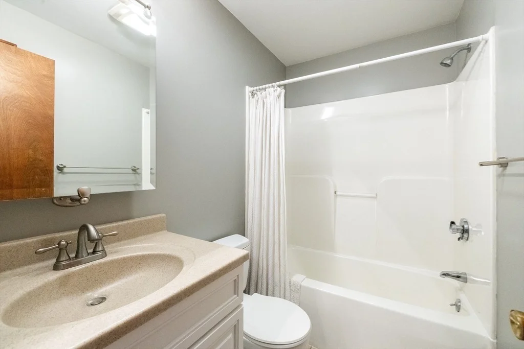 Photo of 21 Birch Ln