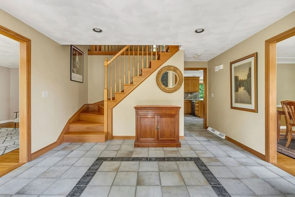 Photo of 83 Jefferson Rd