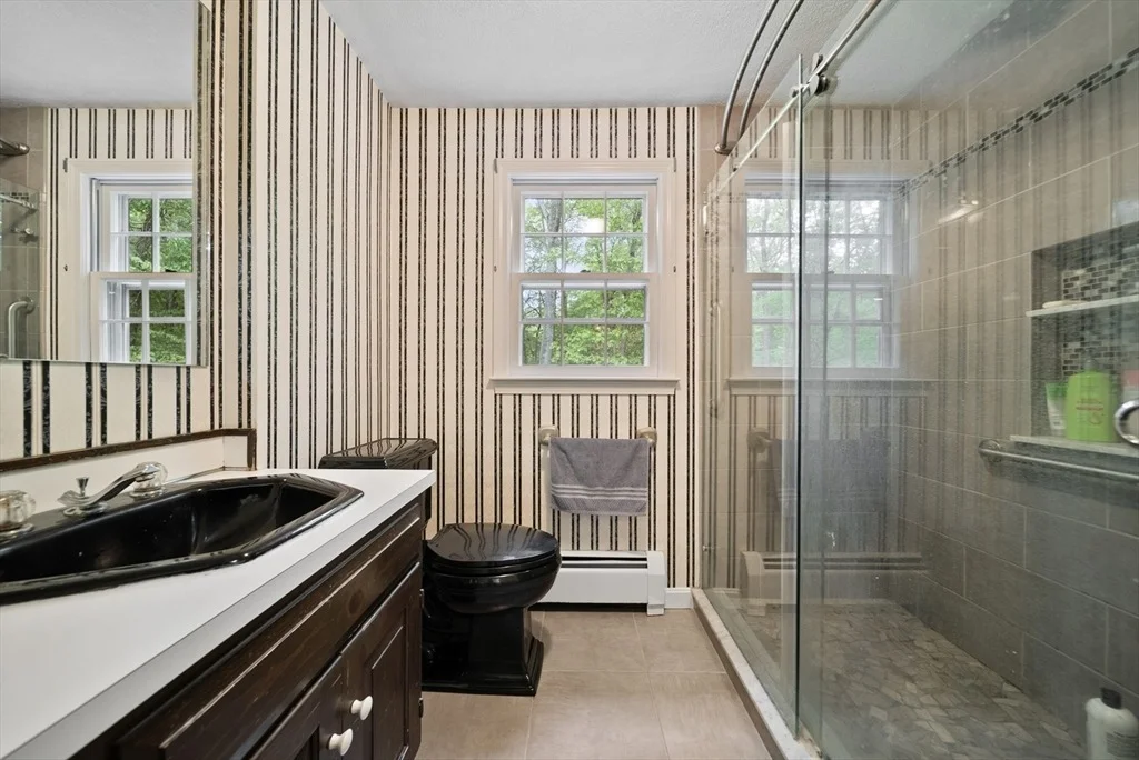 Photo of 8 Lillian Dr