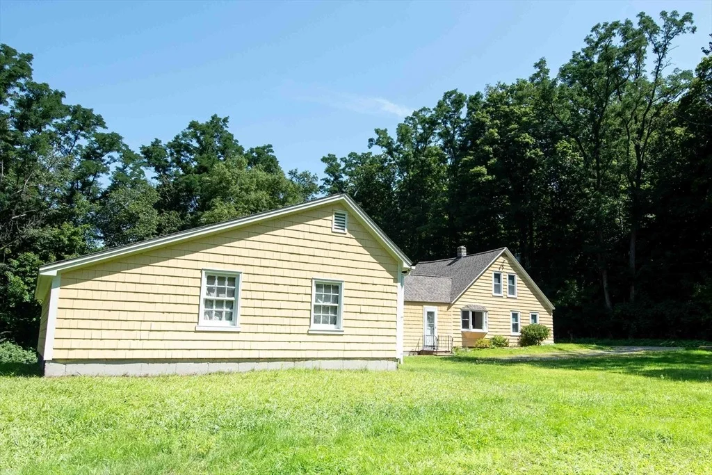 Photo of 75 Lyman Rd
