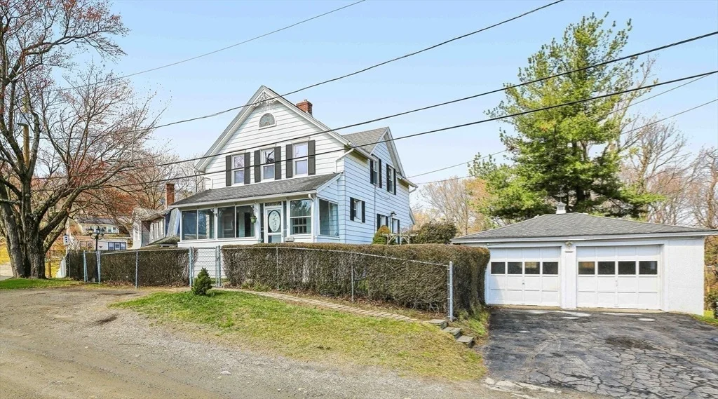 Photo of 1 Laselle Ave.