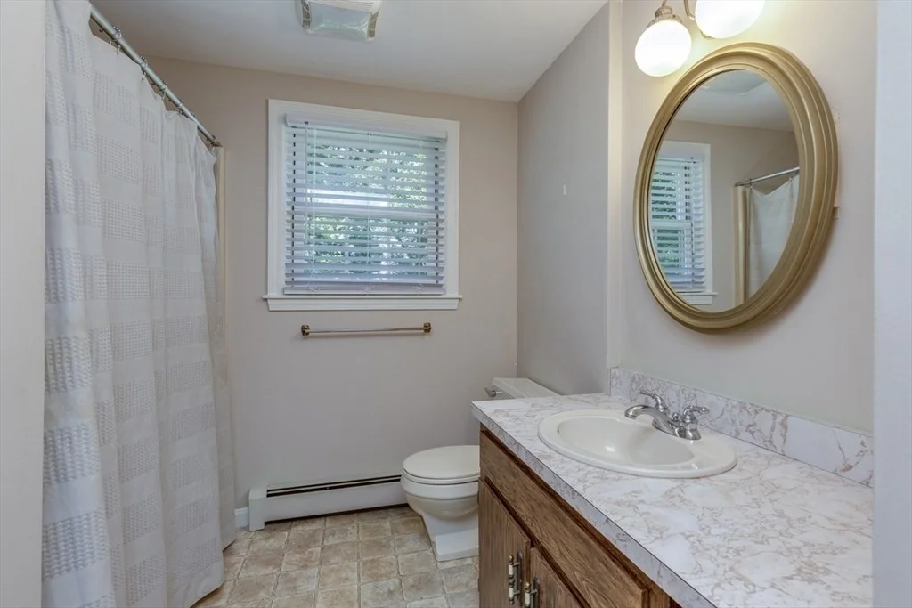 Photo of 21 Sue Ann Dr