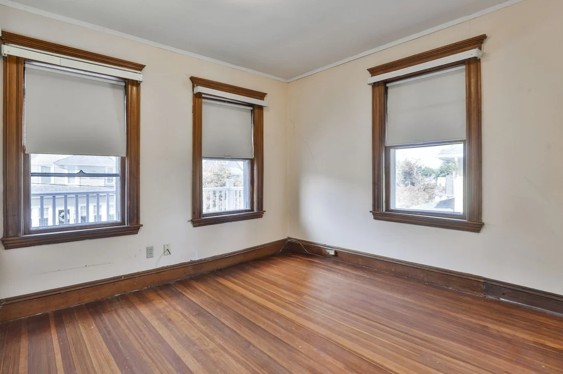Photo of 61 Belcher Cir