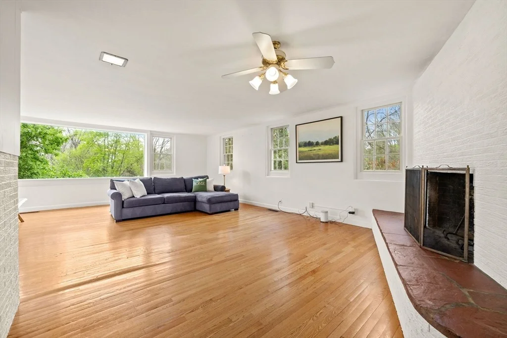 Photo of 63 Long Hill Rd