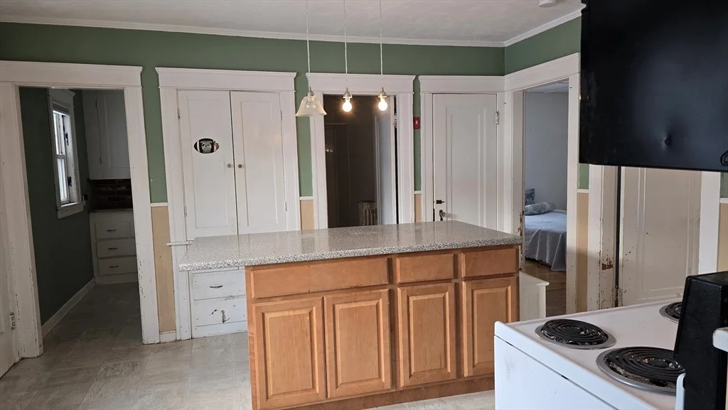 Photo of 35 Arbutus Road