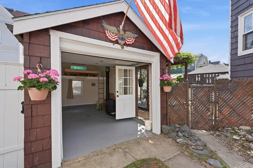 Photo of 20 Raymond St