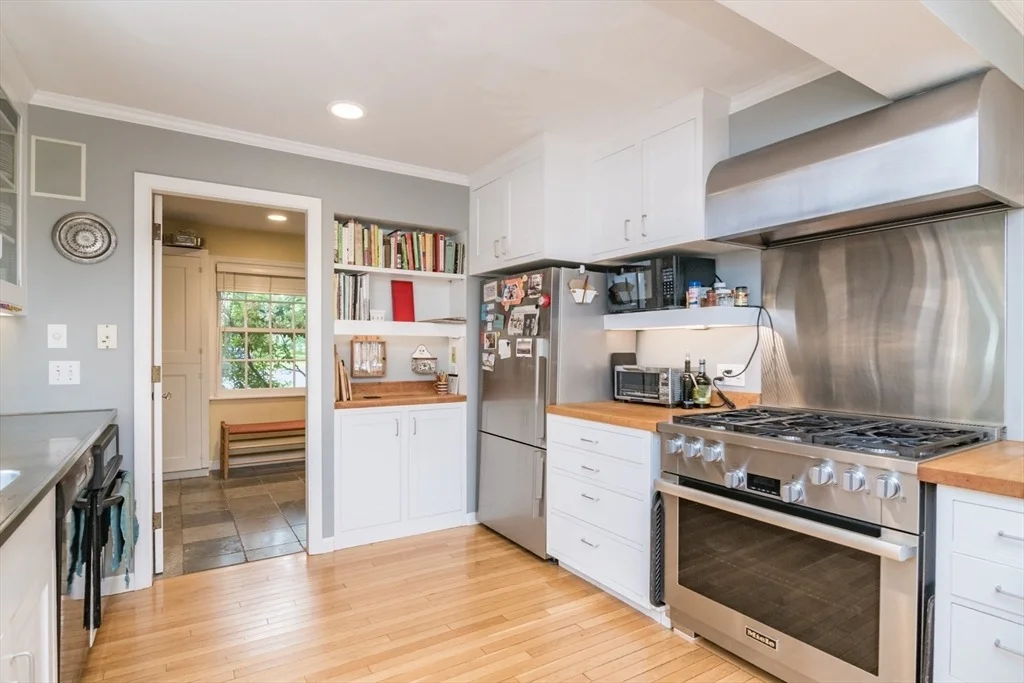 Photo of 52 Ward Ave