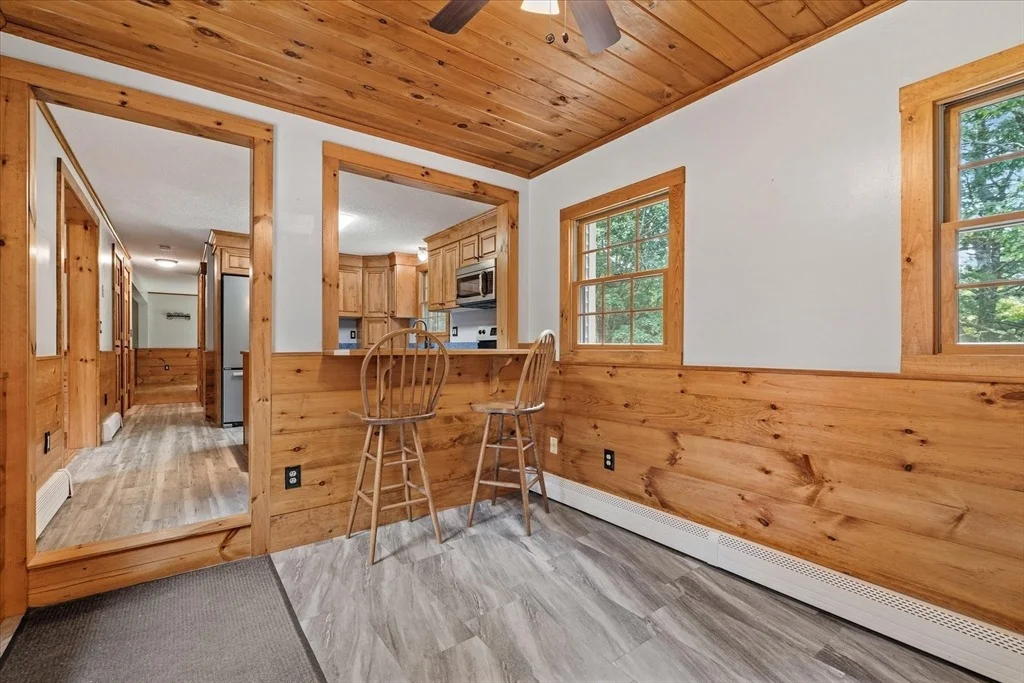 Photo of 481 Hubbardston Rd