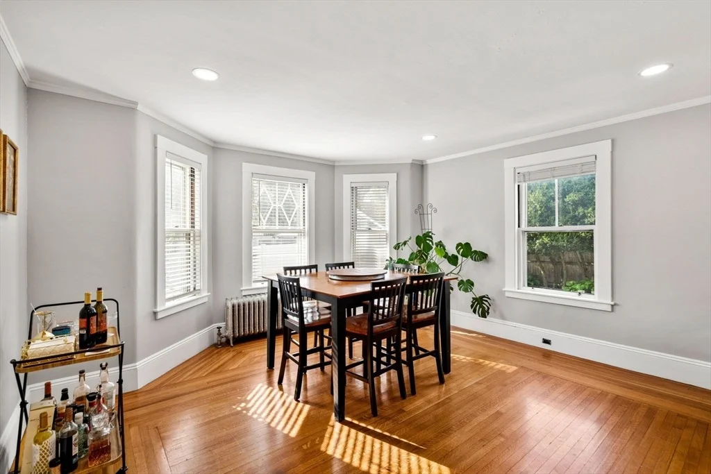 Photo of 8 Arlington Ave