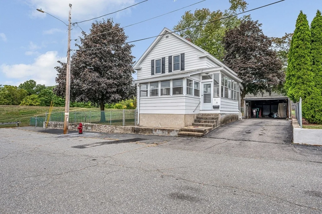 Photo of 37 Beaudry St