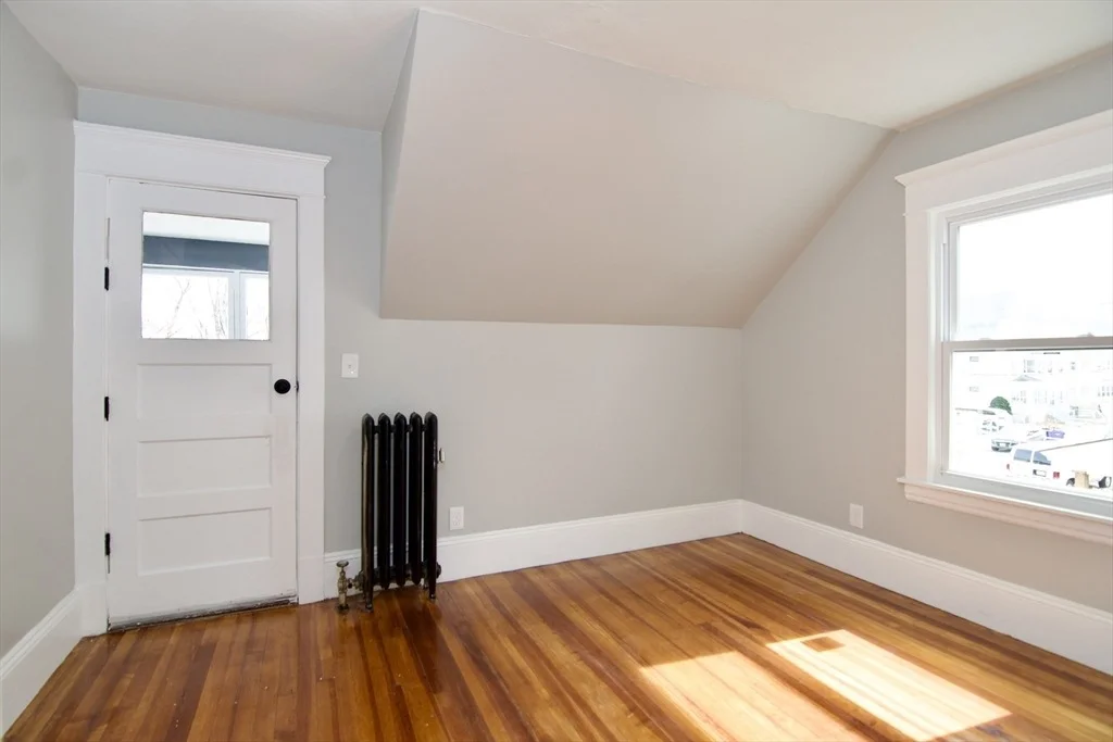 Photo of 28 Bristol St