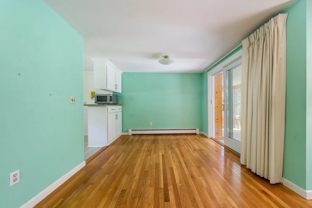 Photo of 61 White Oak Trl