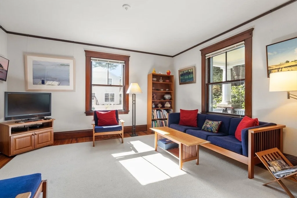 Photo of 365 Weston Road