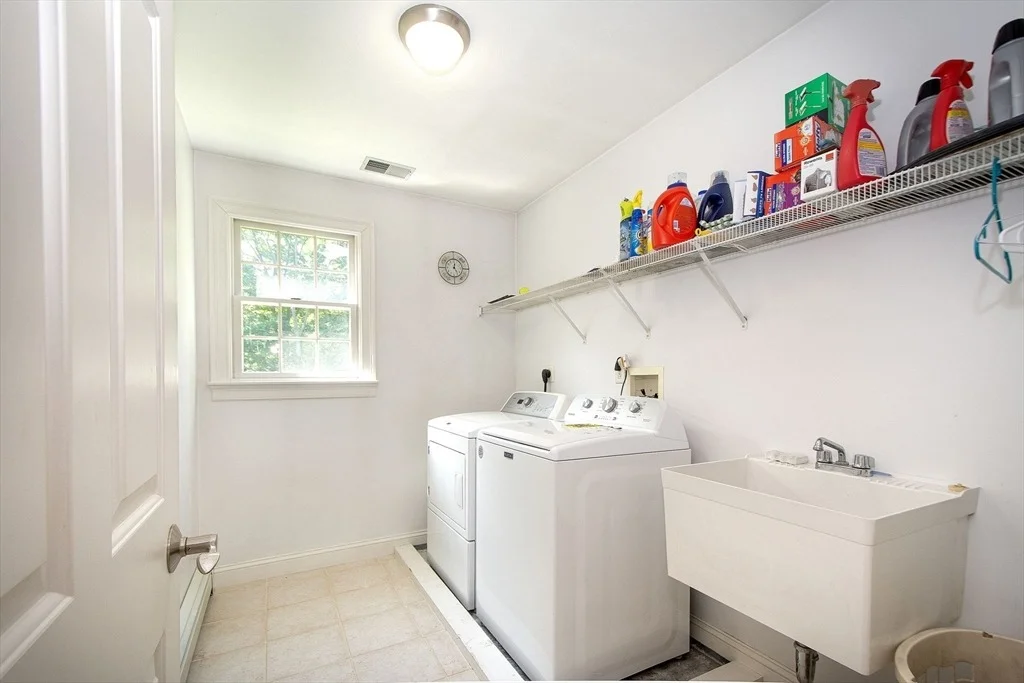 Photo of 185 Booth Hill Rd