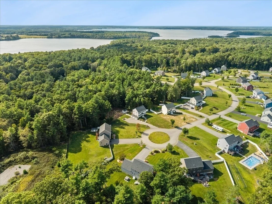 Photo of 32 Pocksha Dr