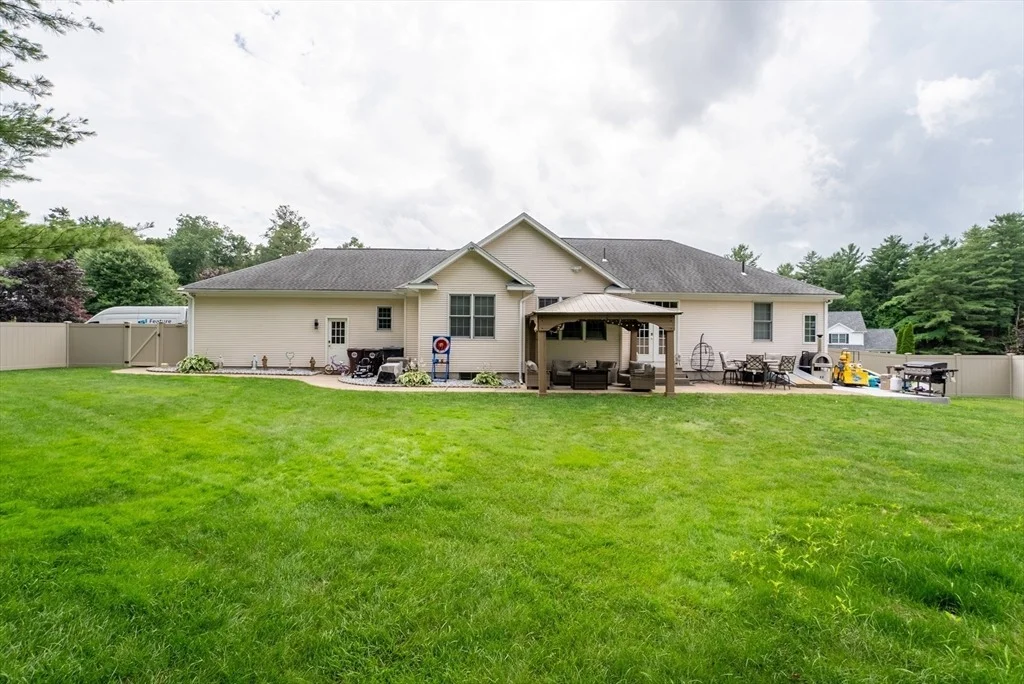 Photo of 30 Radisson Ln