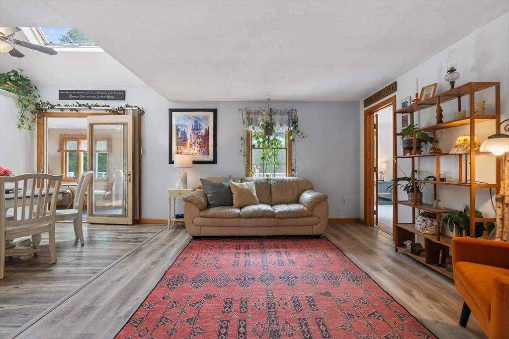 Photo of 79 Marsh Hill Rd