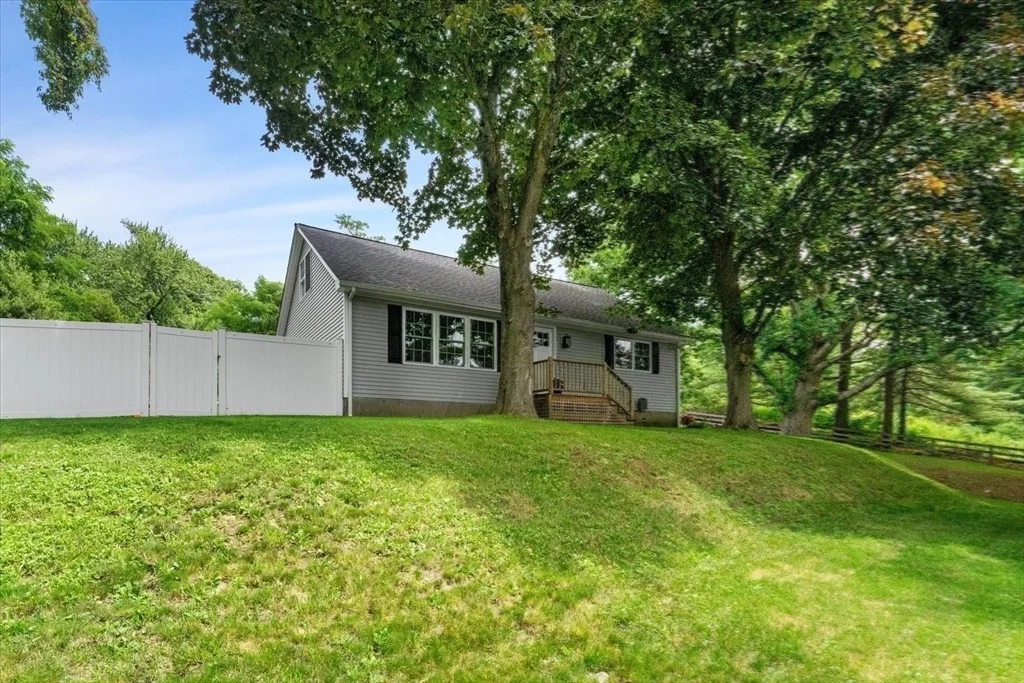 Photo of 11 Mendon Road