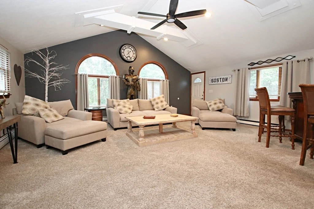 Photo of 1 Biscayne Ave.