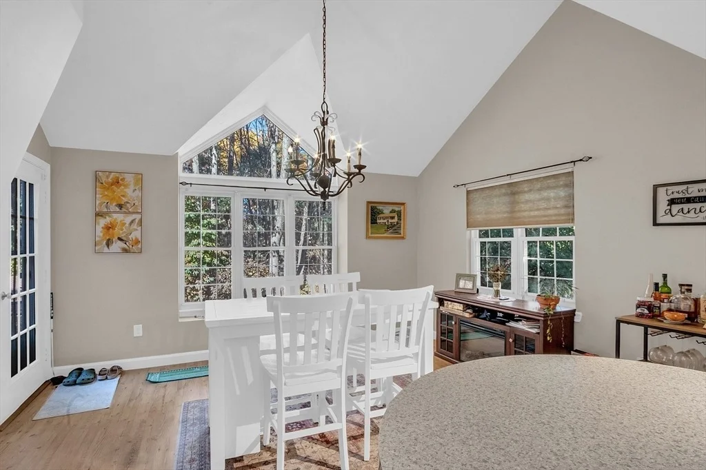 Photo of Unit D at 706 Ridgefield Cir