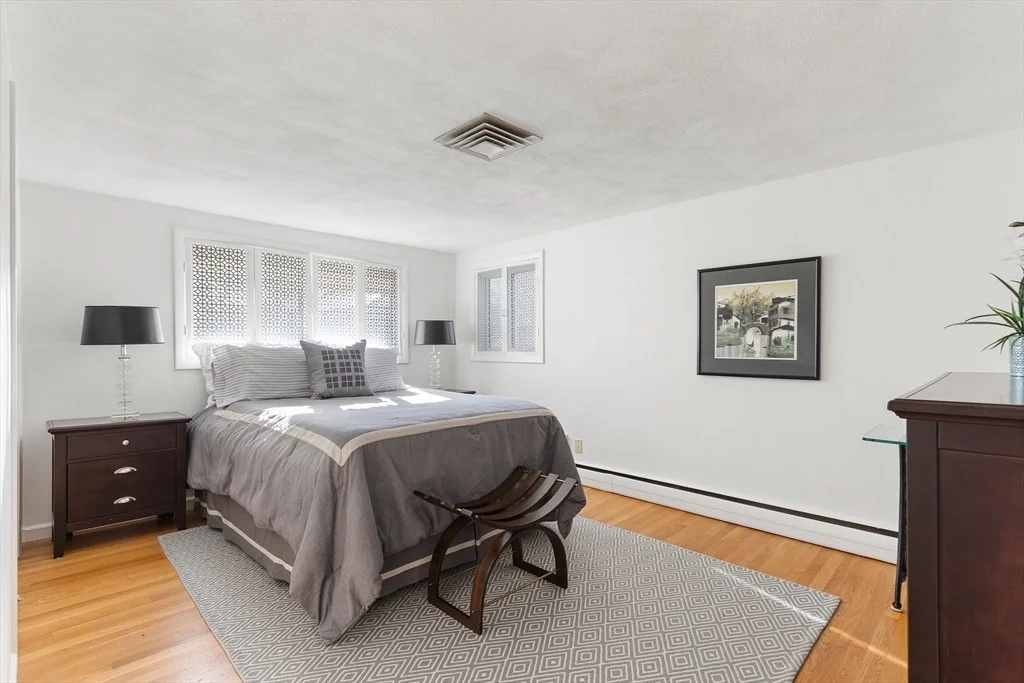 Photo of 76 Noanett Rd