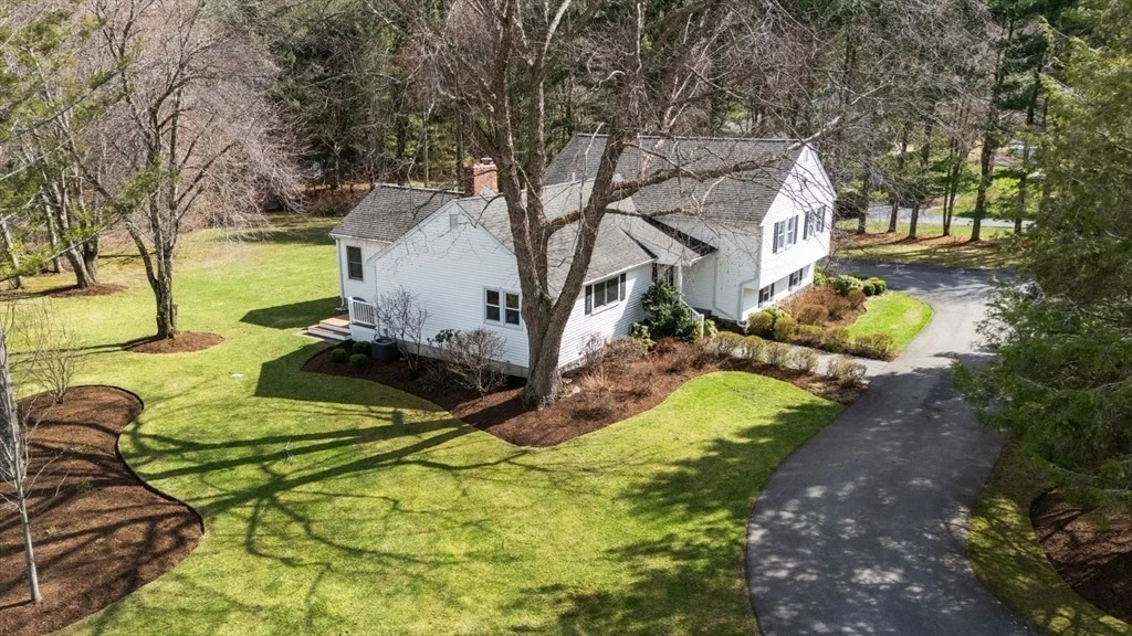 Photo of 16 Blacksmith Dr