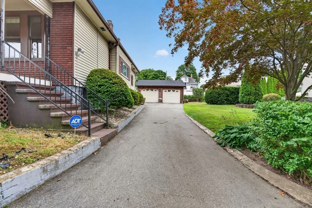 Photo of 23 Hazel St