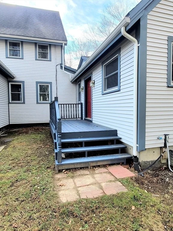 Photo of 320 Old Ayer Rd