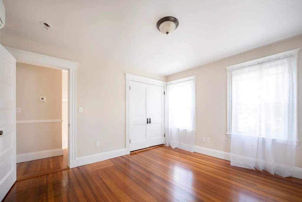Photo of 112 Dyer Ave