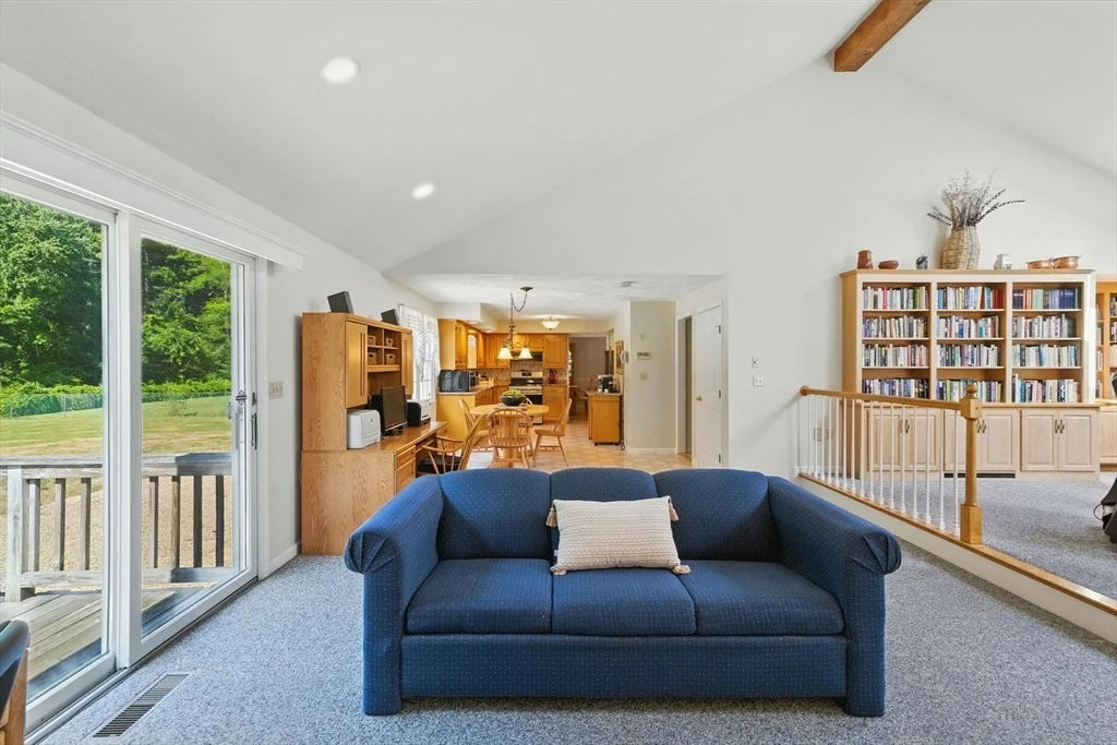 Photo of 8 Eisenhaure Lane