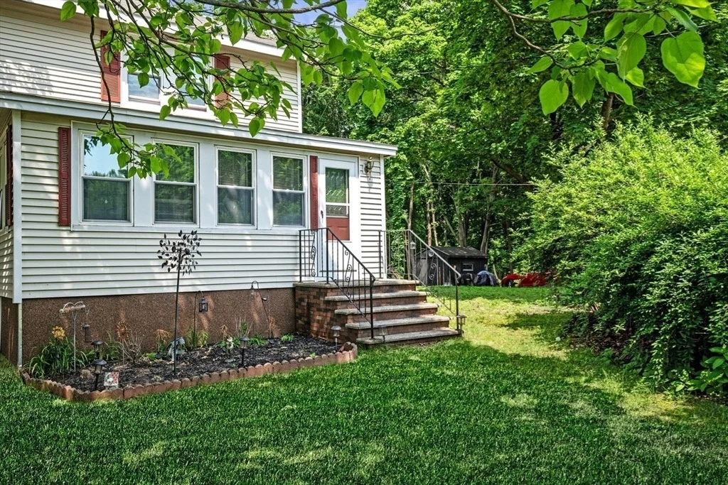 Photo of 123 Forest St