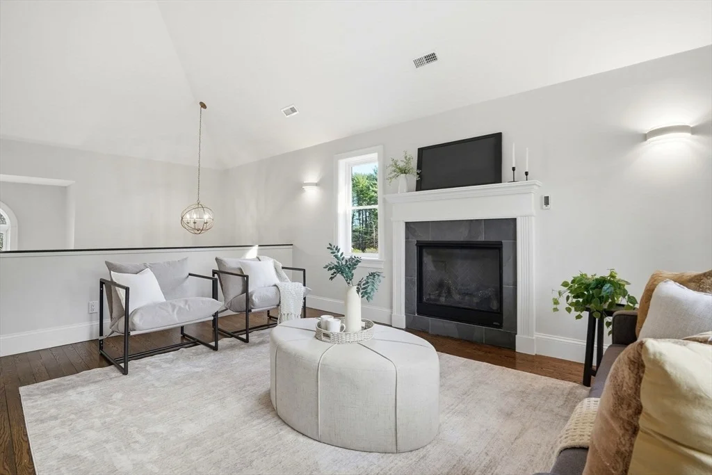 Photo of 9 Holton Road
